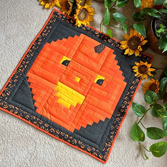 Patchwork Halloween Jack-O-Lantern Wall Hanging - Picture 2 of 15